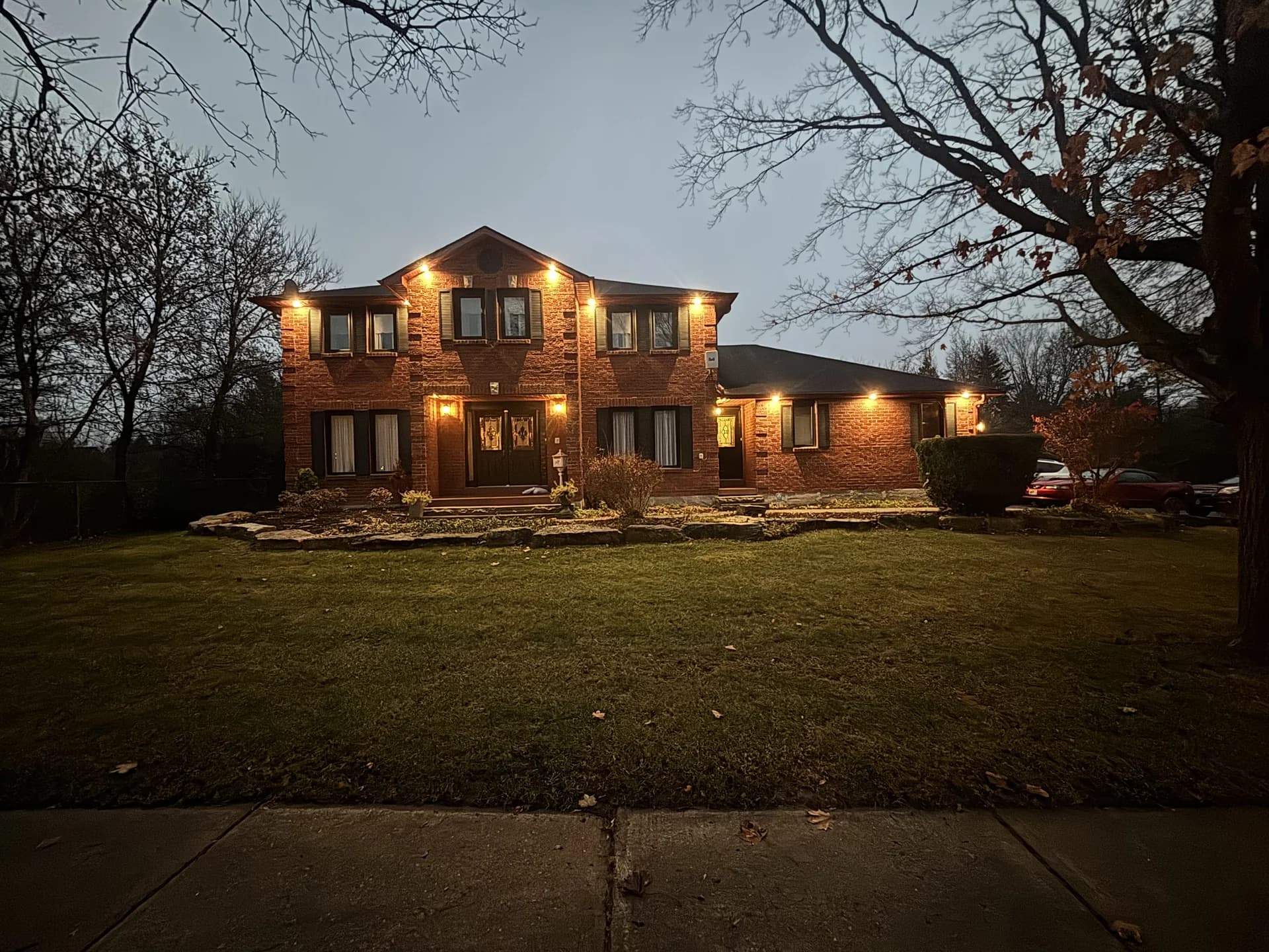 Top Choice Electrical landscape lighting in York Region